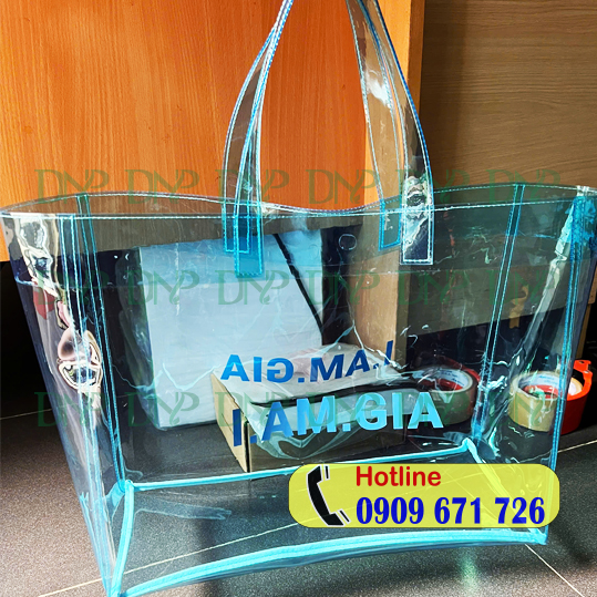 Nhận gia công túi nhựa trong suốt PVC theo yêu cầu thương hiệu